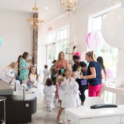 Avant Tous Beauty Bar and Spa - Private Events - We close the spa so you and your guest have the place to yourself!
