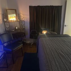 Customized Therapeutic Massage - Treatment Room