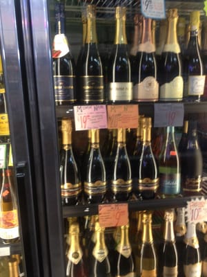 Cedar Market by null