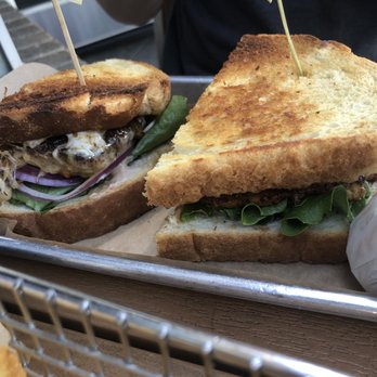 American Grub - Cajun Chicken Sandwich - Burgers Near Me - Tustin, California