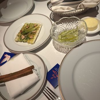 Le Coucou - Poireaux vinaigrette (leeks) - French Near Me - New York, New York Le Coucou - Poireaux vinaigrette (leeks) - French Near Me - New York, New York