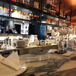 Canti Prosecco Bar and Pizzeria - Chef is right behind the bar area.