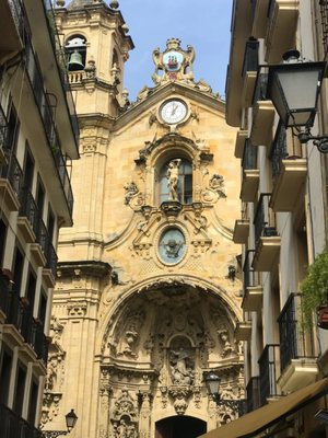 Basilica Nuestra Señora del Coro by null