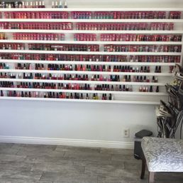 Came to get a manicure, Need my nails nice. Came to get a manicure, Need my nails nice.