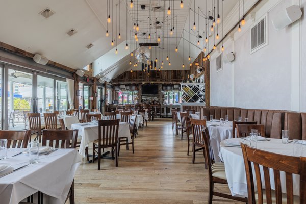 THE COVE RESTAURANT & OYSTER BAR - TEMP. CLOSED - Updated January 2025