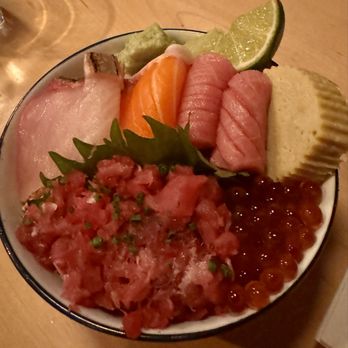 Omai Restaurant - Chirashi bowl - Japanese Near Me - Toronto, Ontario