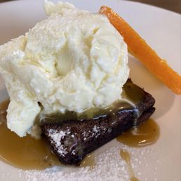 Flourless Warm Brownie