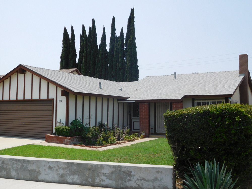 Slide of United Roofing