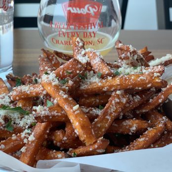 Pour Taproom - Charleston - Sweet potatoe truffle fries - Wine Bars Near Me - Charleston, South Carolina Pour Taproom - Charleston - Sweet potatoe truffle fries - Wine Bars Near Me - Charleston, South Carolina