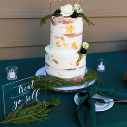 Wedding cake for 35 people. S'mores and Lemon/Blueberry layers Wedding cake for 35 people. S'mores and Lemon/Blueberry layers