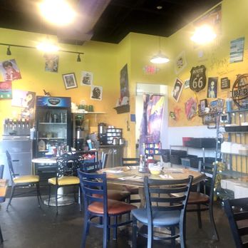 Squeeze In - Inside dining room - American Near Me - Las Vegas, Nevada Squeeze In - Inside dining room - American Near Me - Las Vegas, Nevada