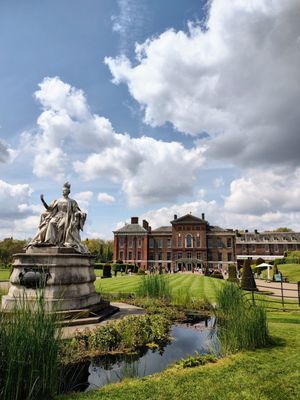 Kensington Palace by null