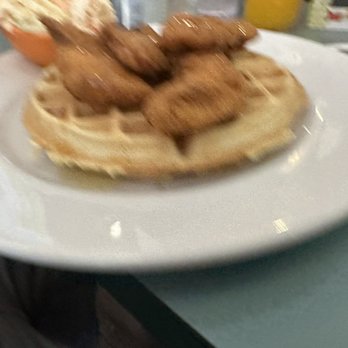 Hen House Eatery - Breakfast & Brunch Near Me - Minneapolis, Minnesota