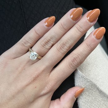 New Queen Nails I - SNS powder (dip) or acrylic base with gel color/design. - Nail Salons Near Me - Ossining, New York
