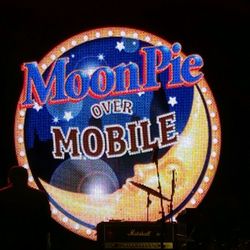 Moon Pie Over Mobile, Annual Moon Pie Drop