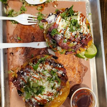 Hurtado Barbecue - Barbacoa tostada - Barbeque Near Me - Arlington, Texas