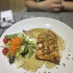 Hotties Bar & Restaurant - Salmon with Honey and Mustard glaze