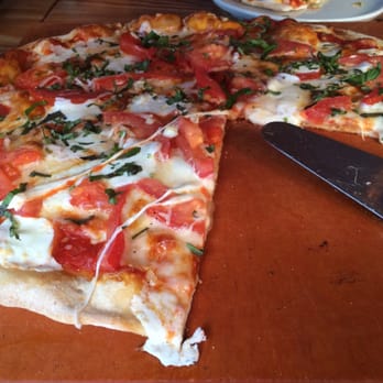 Taverna Rossa - Margherita pizza - Pizza Near Me - Plano, Texas Taverna Rossa - Margherita pizza - Pizza Near Me - Plano, Texas