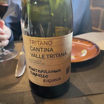 Baci Cafe and Wine Bar - Great Italian wine - Italian Near Me - Healdsburg, California Baci Cafe and Wine Bar - Great Italian wine - Italian Near Me - Healdsburg, California