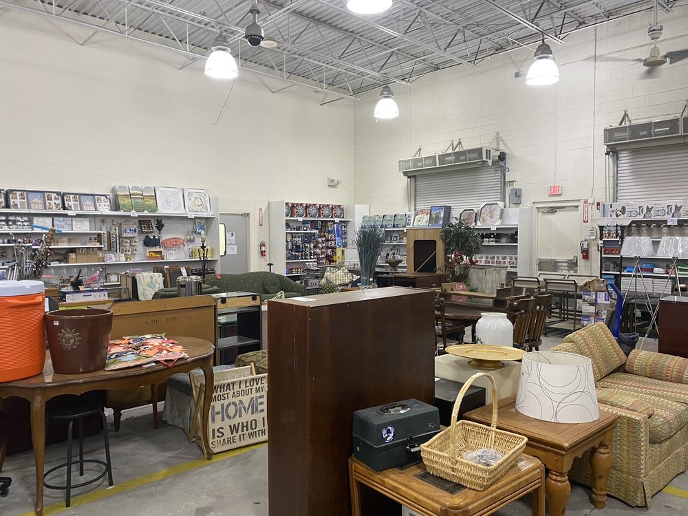 GOODWILL SUPERSTORE Updated October 2024 15 Photos & 27 Reviews