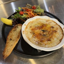 Mon Paris Coffee Shop & Bakery - Weekend Brunch Feature 10/4-5  Seared Scallops with Gruyère, Mushrooms & White-Wine Sauce