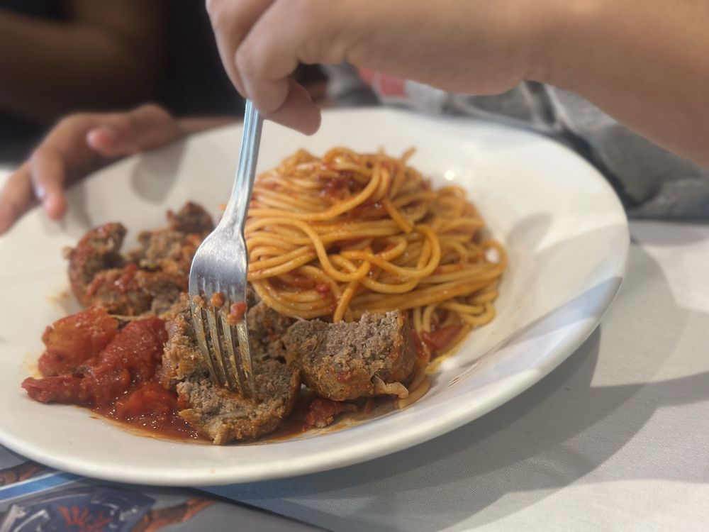 Social spots from Confetti Ristorante & Vinoteca