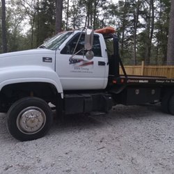 BMW Towing And Road Side Service - Towing truck