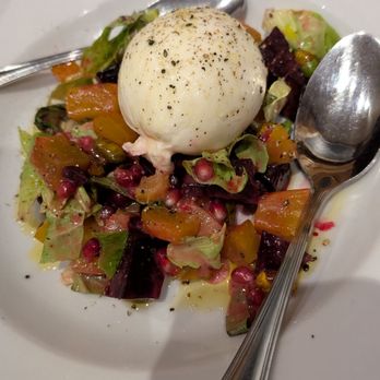 Sorella - Burrata and Beets - Pizza Near Me - Newport, Oregon Sorella - Burrata and Beets - Pizza Near Me - Newport, Oregon