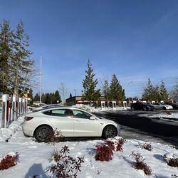 Tesla Supercharger - Federal Way
