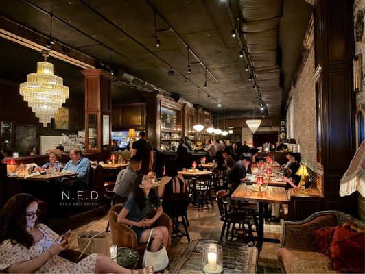 Bavette's Bar & Boeuf by null