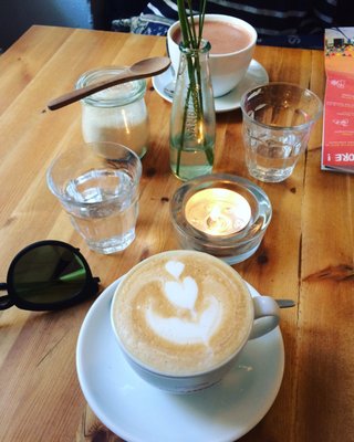 Neumanns Café by null