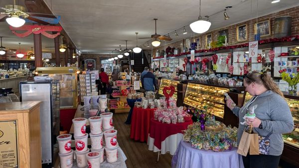 La King's Confectionery by null