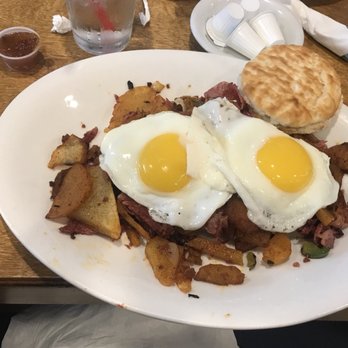Maple Leaf Diner - American Near Me - Dallas, Texas Maple Leaf Diner - American Near Me - Dallas, Texas