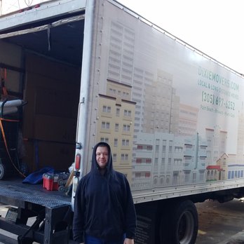 Dixie Movers - Dixie Movers' Paul was a little chilly on a Thursday in March in NYC after unloading my stuff a day early (Mike was working as usual). - Movers Near Me - North Miami Beach, Florida