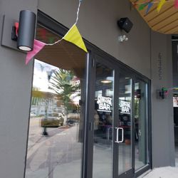 Slingshot Bar