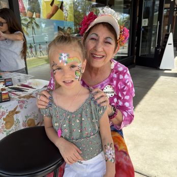 Hollis Banks - Face Painter - Face Painting Near Me Hollis Banks - Face Painter - Face Painting Near Me