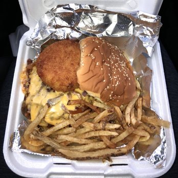 Shore Points Coastal BBQ - Mac Daddy Burger without mayo and bacon.  I added bbq sauce to it.  One of the BEST BURGERS I EVER HAD!   So juicy! - Barbeque Near Me - Point Pleasant Beach, New Jersey
