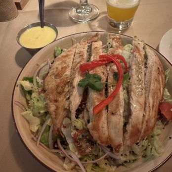 La Huaca Peruvian Cuisine - Salad with chicken, it was huge and the passion fruit dressing was amazing - Peruvian Near Me - Roseville, California La Huaca Peruvian Cuisine - Salad with chicken, it was huge and the passion fruit dressing was amazing - Peruvian Near Me - Roseville, California