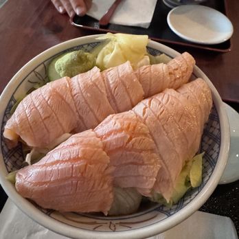 Donburi Station - Seattle - Seared Sake / Salmon. High quality, not super seasoned, some might find it bland but I loved it. - Japanese Near Me - Seattle, Washington Donburi Station - Seattle - Seared Sake / Salmon. High quality, not super seasoned, some might find it bland but I loved it. - Japanese Near Me - Seattle, Washington