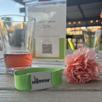 Hoppin' Grapevine - Patio - Beer Bar Near Me - Grapevine, Texas Hoppin' Grapevine - Patio - Beer Bar Near Me - Grapevine, Texas