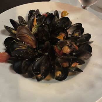 Peter Havens Restaurant - Mussels - perfection - Seafood Near Me - Brattleboro, Vermont