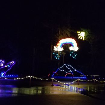 Fantasy Lights Spanaway Lake - Parks Near Me - Tacoma, Washington