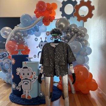 Robo Entertain - birthday party photo - Party Equipment Rentals Near Me - San Jose, California Robo Entertain - birthday party photo - Party Equipment Rentals Near Me - San Jose, California