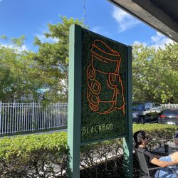 Blackbird Coffee & Energy - Outside seating