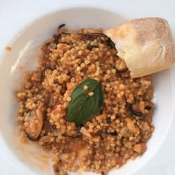 La Spigola - Lokal pastarett med skalldyr og fisk fra Sardinias sørøstkyst, kalt "fregola".