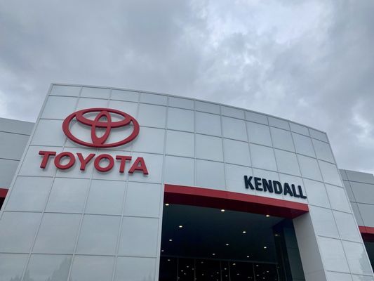 KENDALL TOYOTA OF EUGENE - Updated August 2025 - 34 Photos & 163 ...