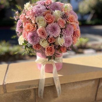 Besitos Flower Bar - Floral Designers Near Me Besitos Flower Bar - Floral Designers Near Me