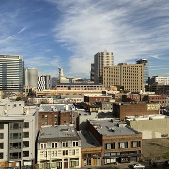 Wiley W Manuel Courthouse - View of Oakland from the Wiley W. Manuel courthouse. - Courthouses Near Me - Oakland, California