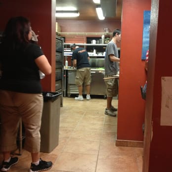 Bobarino's Pizzeria - Makin' da pizza! - Pizza Near Me - Englewood, Florida Bobarino's Pizzeria - Makin' da pizza! - Pizza Near Me - Englewood, Florida