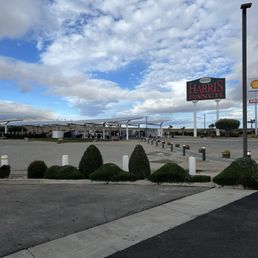 Supercharger area, with solar panels on the roof. Supercharger area, with solar panels on the roof.